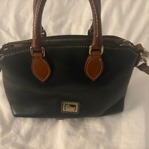Dooney and bourke vintage crossbody bag